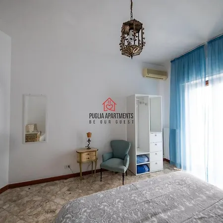 Apartment Golden And Silver House Center Near The Trains Bari