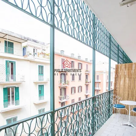 Golden And Silver House Center Near The Trains Apartment Bari