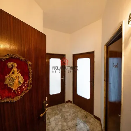 Golden And Silver House Center Near The Trains Apartment Bari