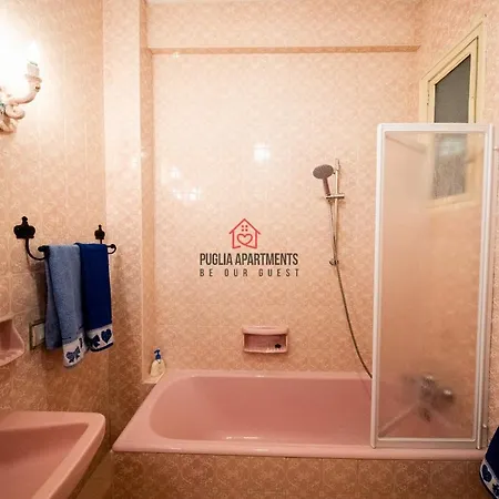 Golden And Silver House Center Near The Trains Апартаменты Бари
